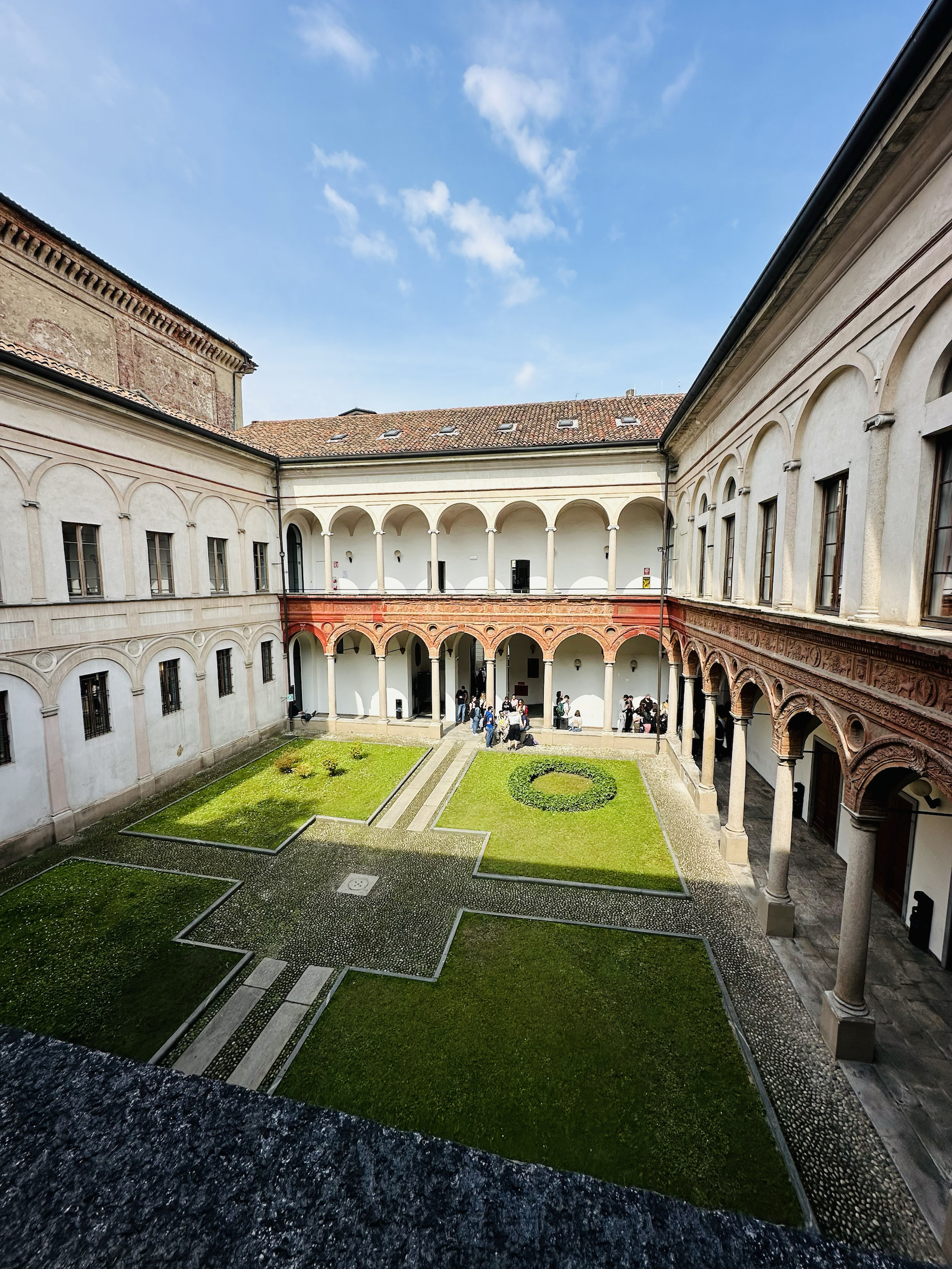 ETPN2024 Schuster Cortile overview UNIMI entrance Milano ETPN2024 Venue